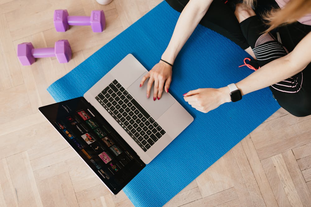 The Latest Fitness Gadgets: A Comprehensive Review